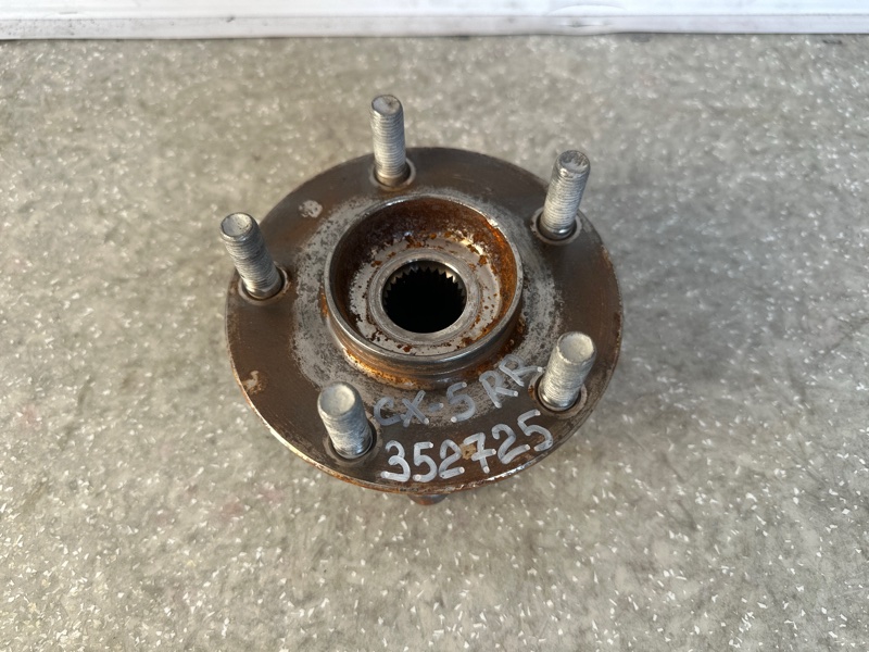 Запчасть ступица задняя MAZDA CX-5 (KF) 16-21 KD35-26-15XB Б/У Ступица задняя MAZDA CX-5 (KF) 16-21 KD35-26-15XB Б/У