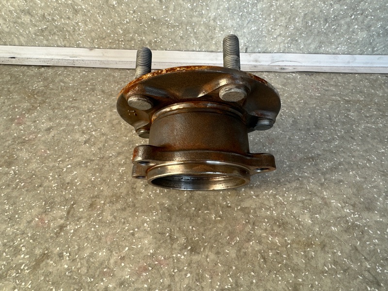 Ступица задняя CX-5 (KF) 16-21 Ступица задняя CX-5 (KF) 16-21