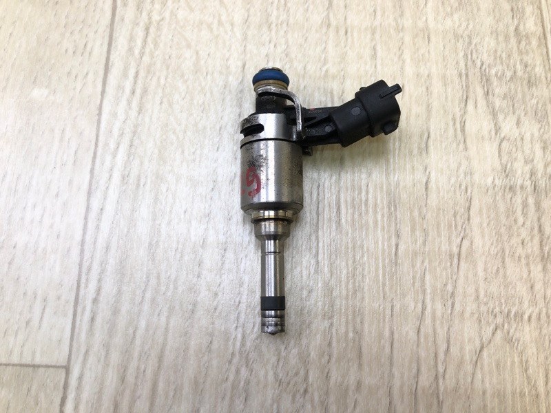 Форсунка топливная HYUNDAI ACCENT RB 10- 2013 ХЭТЧБЭК 1.6 G4FD 35310-2B130 Б/У