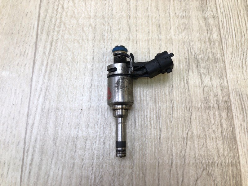 Форсунка топливная HYUNDAI ACCENT RB 10- 2013 ХЭТЧБЭК 1.6 G4FD 35310-2B130 Б/У