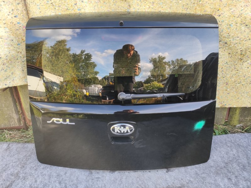 Крышка багажника KIA SOUL AM 08-13 73700-2K020 Б/У