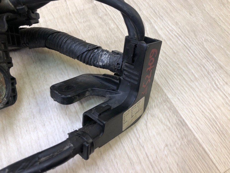 Клемма аккумулятора ACCENT RB 10- 2013 ХЭТЧБЭК 1.6 G4FD Клемма аккумулятора ACCENT RB 10- 2013 ХЭТЧБЭК 1.6 G4FD