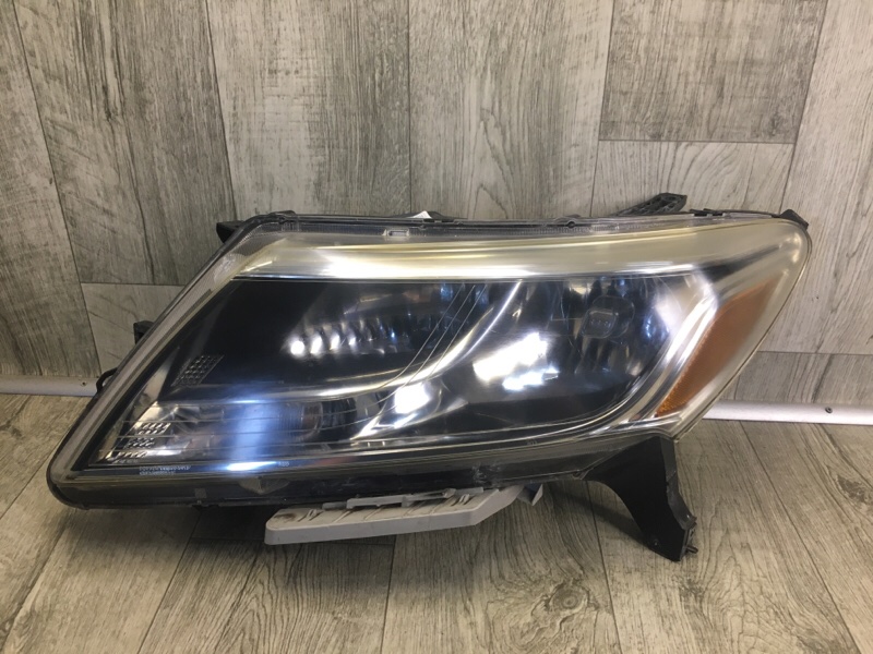 Фара левая NISSAN PATHFINDER R52 12-21 2013 3.5 VQ35DE 26060-3KA0A Б/У