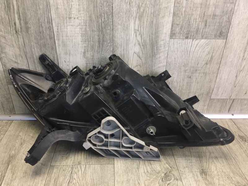 Фара левая PATHFINDER R52 12-21 2013 3.5 VQ35DE