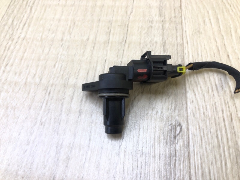 Датчик положения распредвала VELOSTER 11-18 2013 1.6 G4FD Датчик положения распредвала VELOSTER 11-18 2013 1.6 G4FD