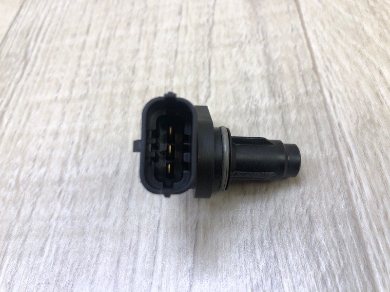 Датчик положения распредвала VELOSTER 11-18 2013 1.6 G4FD Датчик положения распредвала VELOSTER 11-18 2013 1.6 G4FD