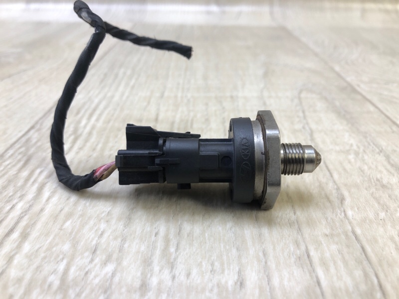 Датчик давления топлива VELOSTER 11-18 2013 1.6 G4FD