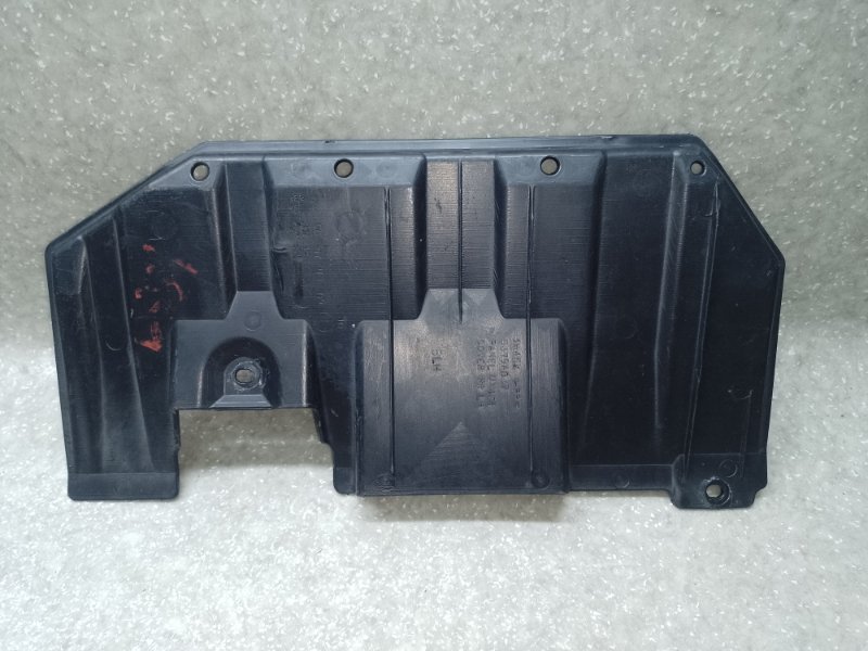 Защита днища задняя левая OUTLANDER XL 05-13 2007 3.0 6B31