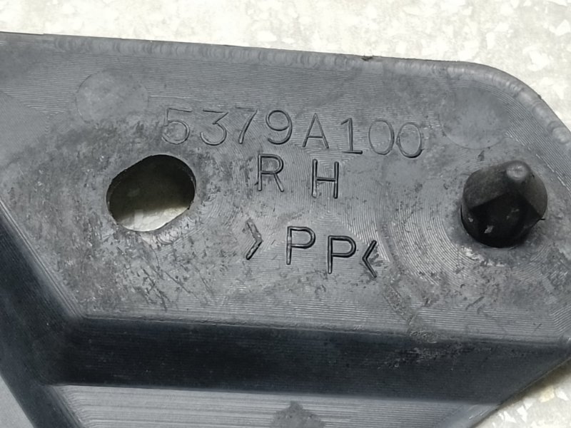 Кронштейн MITSUBISHI OUTLANDER XL 05-13 3.0 6B31