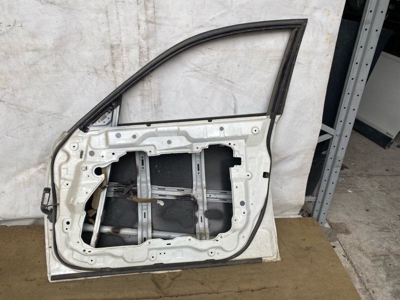 Дверь передняя правая FX S50 03-08 2007 Внедорожник 3.5