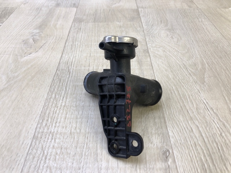 Горловина радиатора HYUNDAI VELOSTER 11-18 1.6 G4FD