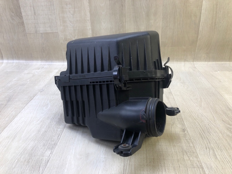 Корпус воздушного фильтра HYUNDAI VELOSTER 11-18 2013 1.6 G4FD 28110-1R100 Б/У