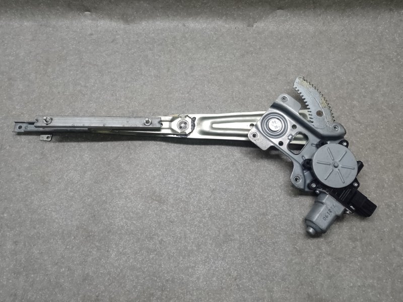 Стеклоподъемник передний правый OUTLANDER XL 05-13 2007 3.0 6B31