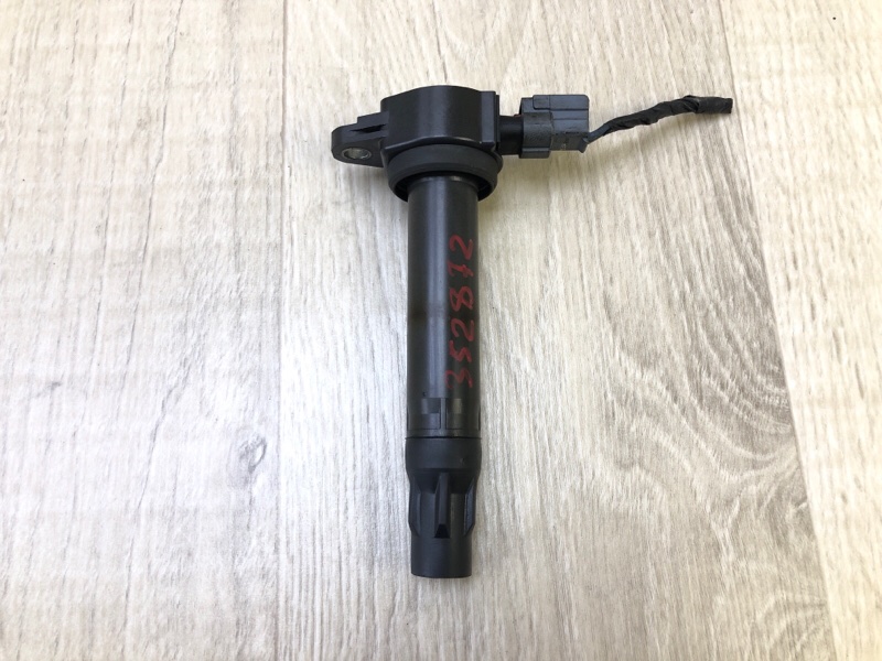 Запчасть катушка зажигания JEEP COMPASS 06-16 2014 2.0 ECN 4606824AC Б/У Катушка зажигания JEEP COMPASS 06-16 2014 2.0 ECN 4606824AC Б/У