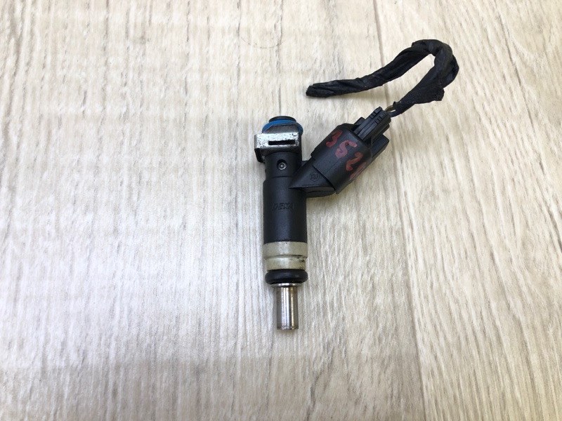 Запчасть форсунка топливная JEEP COMPASS 06-16 2014 2.0 ECN RL891577AC Б/У Форсунка топливная JEEP COMPASS 06-16 2014 2.0 ECN RL891577AC Б/У