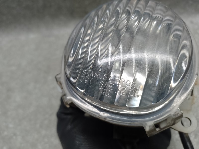 Противотуманная фара левая MITSUBISHI OUTLANDER XL 05-13 3.0 6B31 Противотуманная фара левая MITSUBISHI OUTLANDER XL 05-13 3.0 6B31