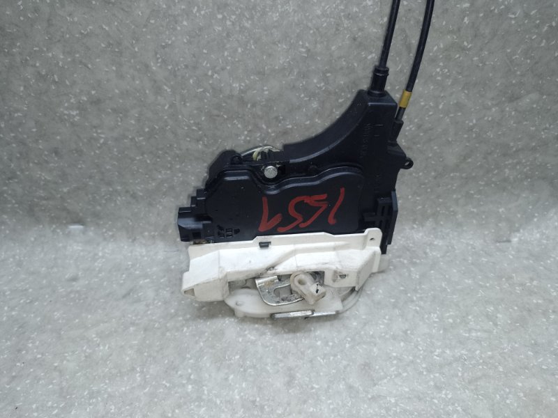 Замок двери задний левый OUTLANDER XL 05-13 2007 3.0 6B31