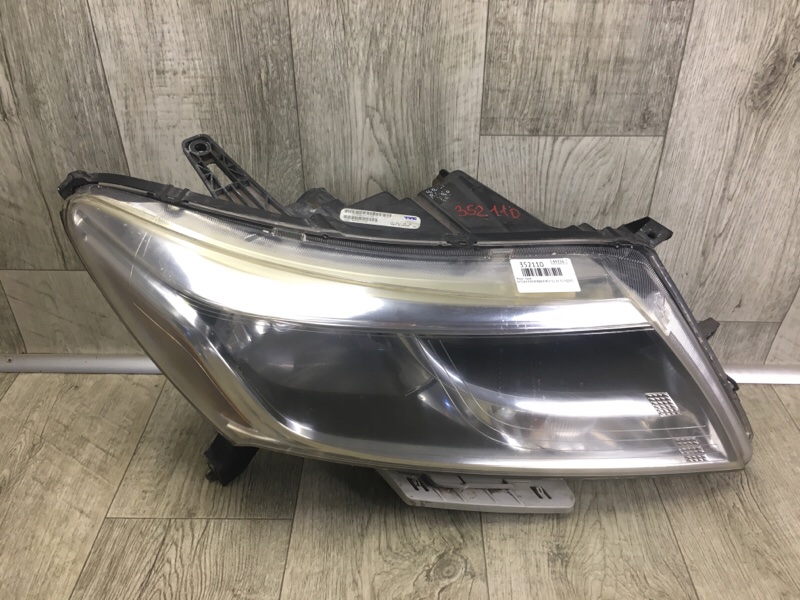 Фара правая PATHFINDER R52 12-21 2013 3.5 VQ35DE