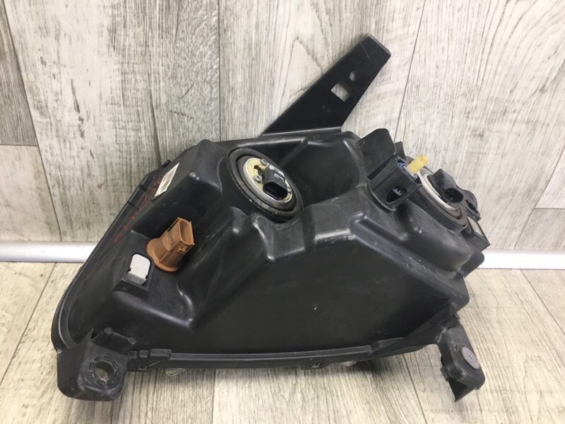 Фара правая COMPASS 06-16 2014 2.0 ECN Фара правая COMPASS 06-16 2014 2.0 ECN