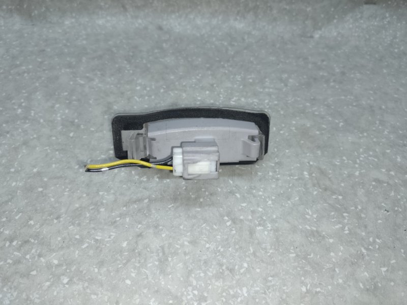 Подсветка номера OUTLANDER XL 05-13 2007 3.0 6B31