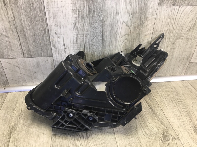 Фара правая ROGUE 08-15 2010 2.5 QR25DE