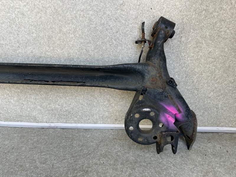 Балка задней подвески PRIUS PLUS 11-14 Балка задней подвески PRIUS PLUS 11-14