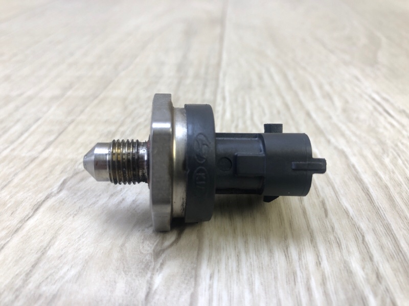 Датчик давления топлива ELANTRA GD 12-17 2014 ХЭТЧБЭК 2.0 G4NC