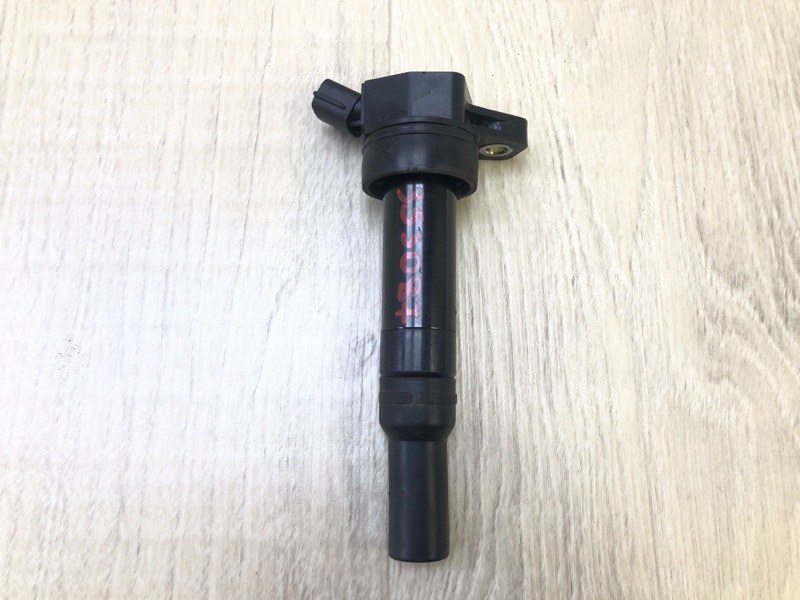 Катушка зажигания HYUNDAI ELANTRA GD 12-17 2014 ХЭТЧБЭК 2.0 G4NC 27300-2E000 Б/У