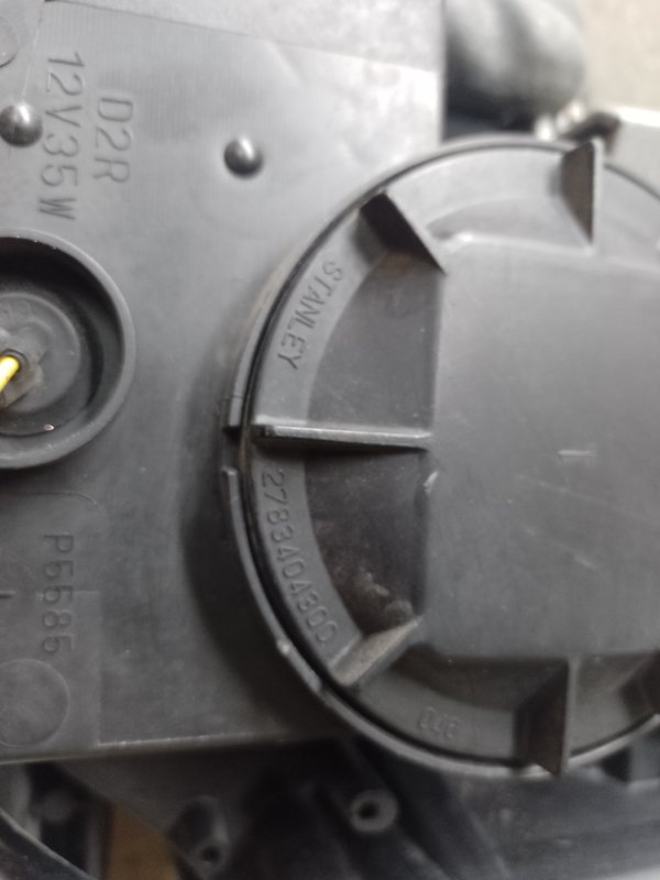 Фара правая OUTLANDER XL 05-13 2007 3.0 6B31 Фара правая OUTLANDER XL 05-13 2007 3.0 6B31