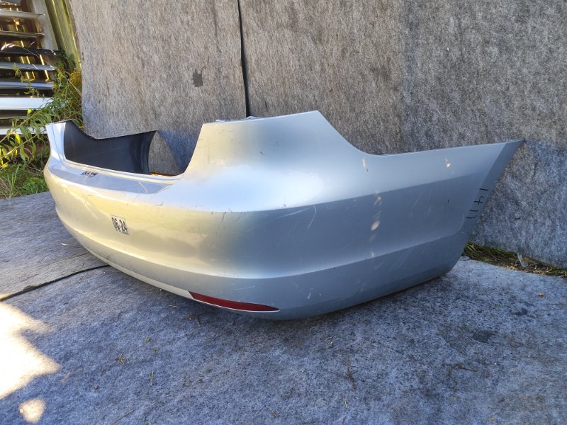 Бампер задний VOLKSWAGEN JETTA USA 10-17