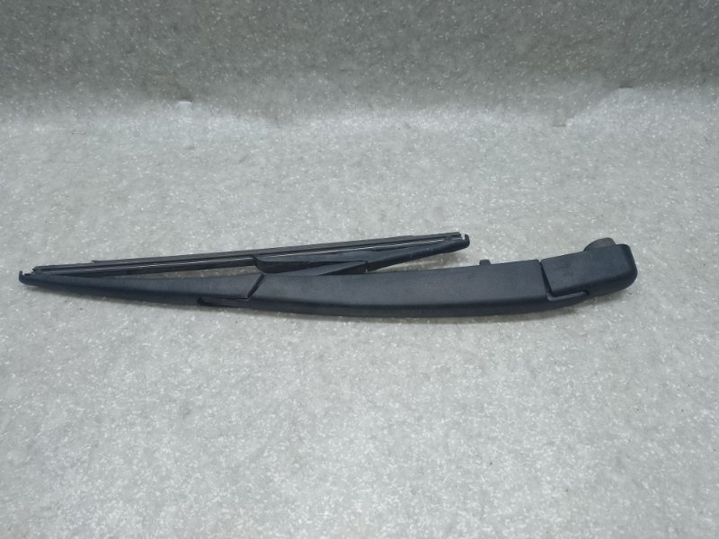 Поводок стеклоочистителя задний NISSAN QASHQAI/ROGUE SPORT 14- 28781-4EA0A Б/У