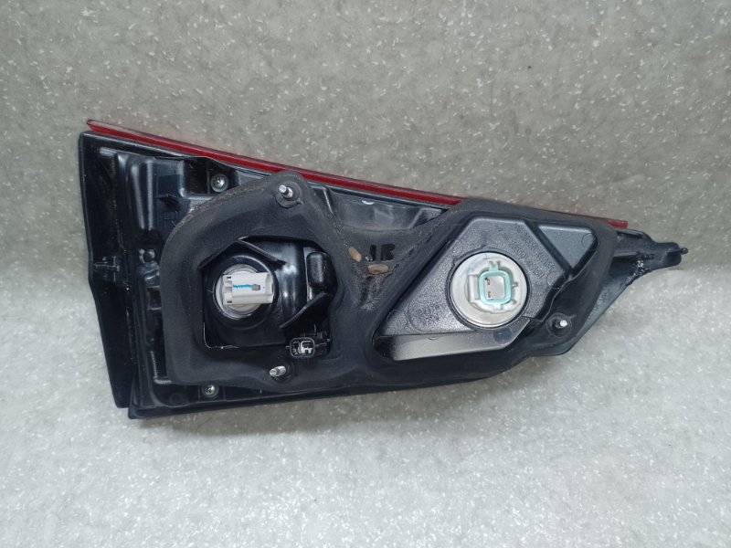 Фонарь внутренний правый NISSAN QASHQAI/ROGUE SPORT 14-