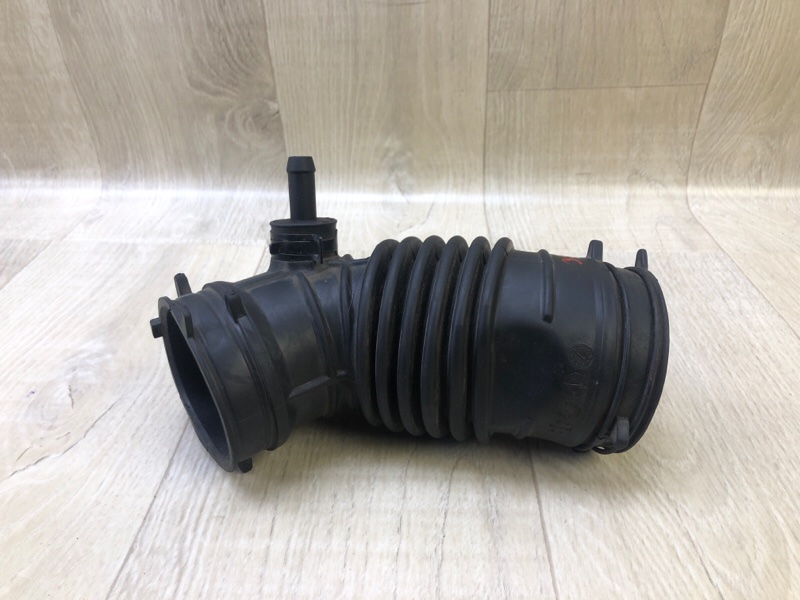 Патрубок воздушного фильтра KIA FORTE YD 12- 2013 2.0 G4NC 28140-3X300 Б/У