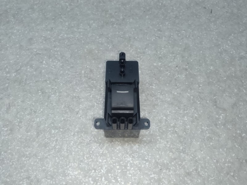 Кнопка стеклоподъемника задняя ACURA RDX 12-19 2013 3.5 J35Z2 35770-TK4-A01 Б/У