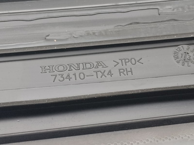 Стекло двери глухое заднее правое ACURA RDX 12-19 3.5 J35Z2 Стекло двери глухое заднее правое ACURA RDX 12-19 3.5 J35Z2