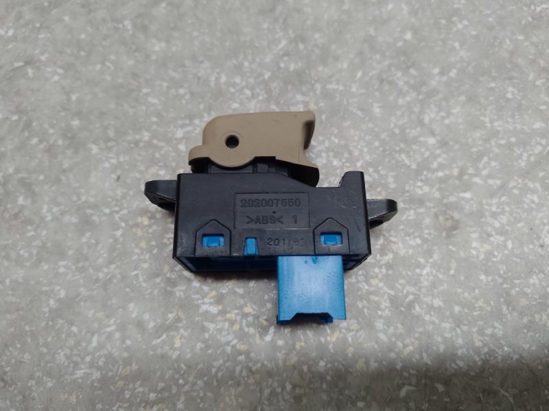 Кнопка стеклоподъемника задняя левая SONATA YF 10-14 2012 2.4 G4KJ