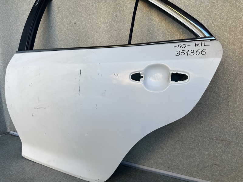 Дверь задняя левая CAMRY 50 12-15 Дверь задняя левая CAMRY 50 12-15