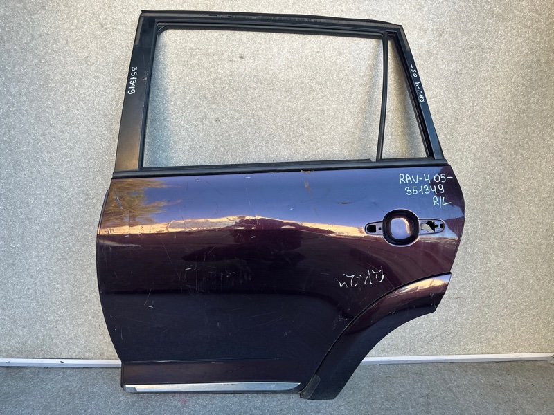 Запчасть дверь задняя левая TOYOTA RAV4 05-12 67004-42110 Б/У Дверь задняя левая TOYOTA RAV4 05-12 67004-42110 Б/У