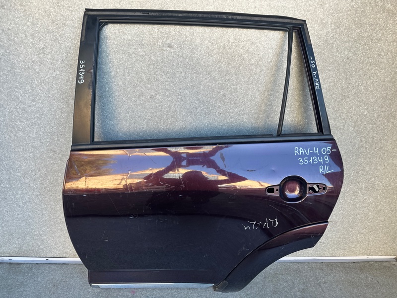 Дверь задняя левая RAV4 05-12 Дверь задняя левая RAV4 05-12
