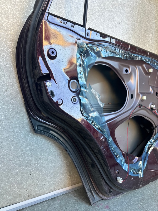 Дверь задняя левая RAV4 05-12 Дверь задняя левая RAV4 05-12