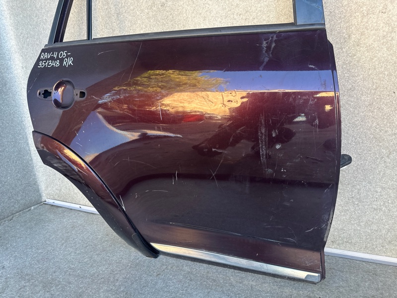 Дверь задняя правая RAV4 05-12 Дверь задняя правая RAV4 05-12