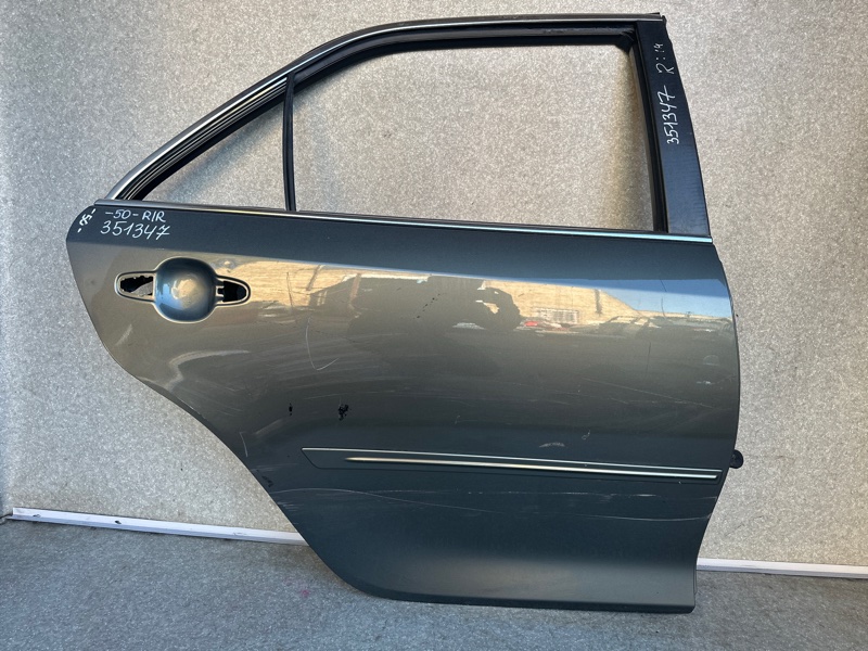 Запчасть дверь задняя правая TOYOTA CAMRY 50 12-15 67003-06150 Б/У Дверь задняя правая TOYOTA CAMRY 50 12-15 67003-06150 Б/У