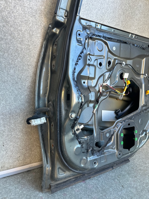 Дверь задняя правая CAMRY 50 12-15 Дверь задняя правая CAMRY 50 12-15