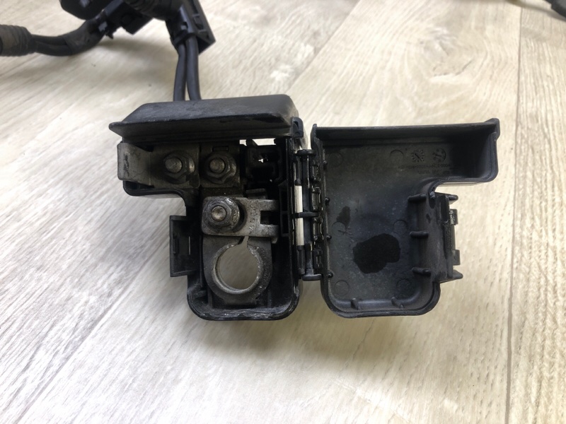 Клемма аккумулятора HYUNDAI ACCENT RB 10- 1.6 G4FD Клемма аккумулятора HYUNDAI ACCENT RB 10- 1.6 G4FD