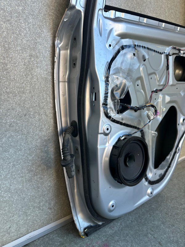 Дверь задняя правая OUTLANDER GF 12-