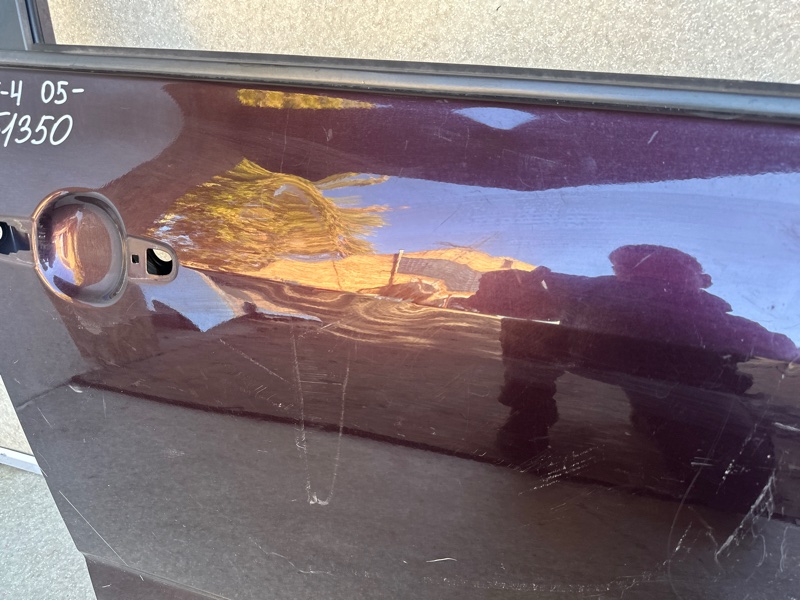 Дверь передняя правая RAV4 05-12 Дверь передняя правая RAV4 05-12