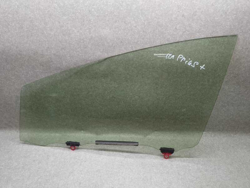 Стекло двери переднее левое TOYOTA PRIUS PLUS 11-14 68102-47110 Б/У