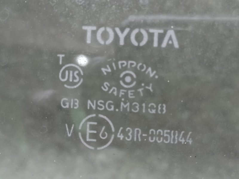 Стекло двери заднее левое PRIUS PLUS 11-14 Стекло двери заднее левое PRIUS PLUS 11-14