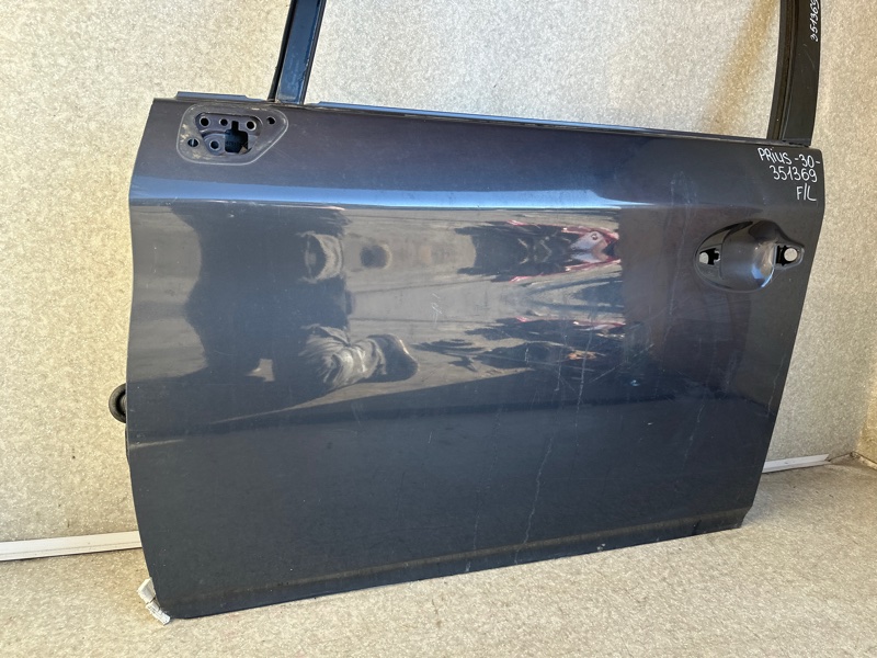 Дверь передняя левая TOYOTA PRIUS - 30 09-17 Дверь передняя левая TOYOTA PRIUS - 30 09-17