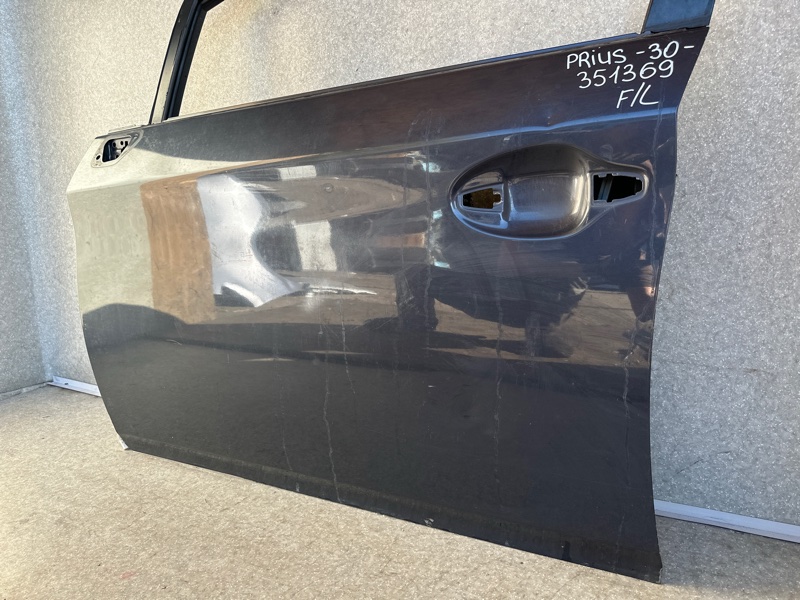 Дверь передняя левая PRIUS - 30 09-17 Дверь передняя левая PRIUS - 30 09-17